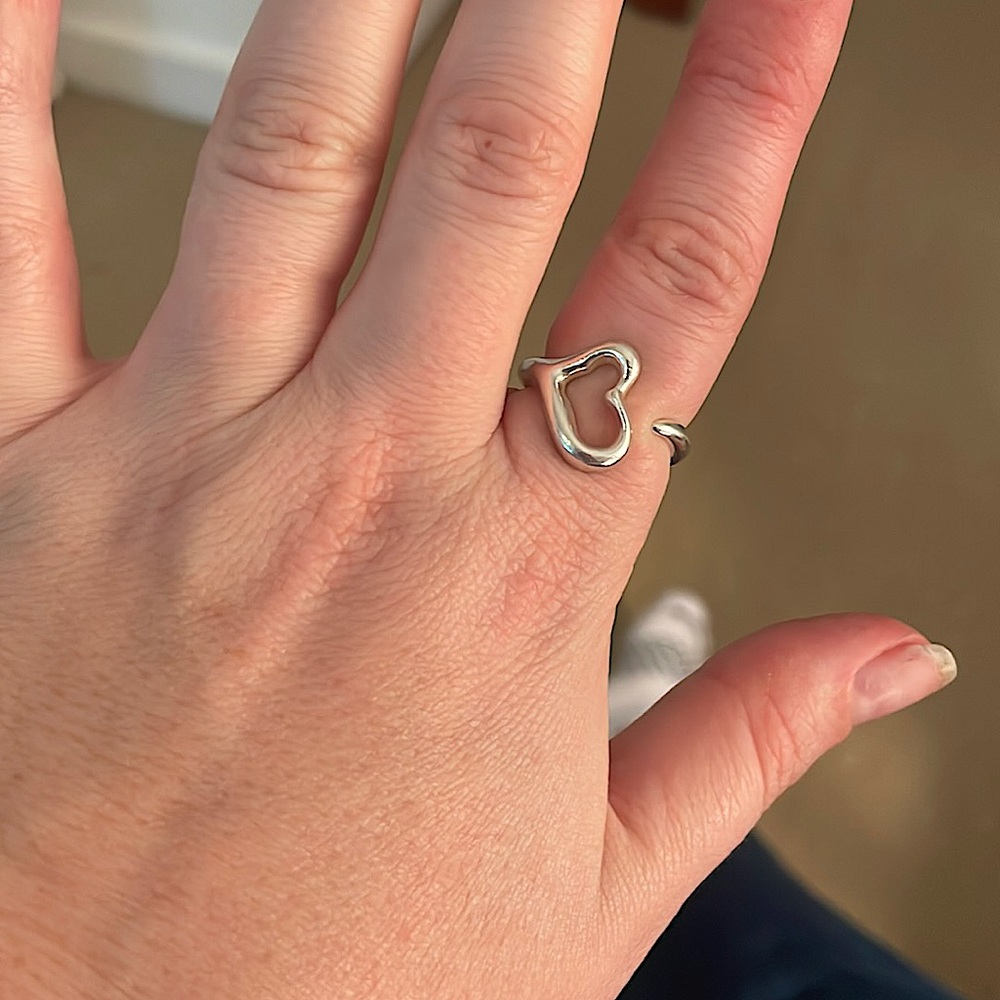 Tiffany & co size 8 open heart ring